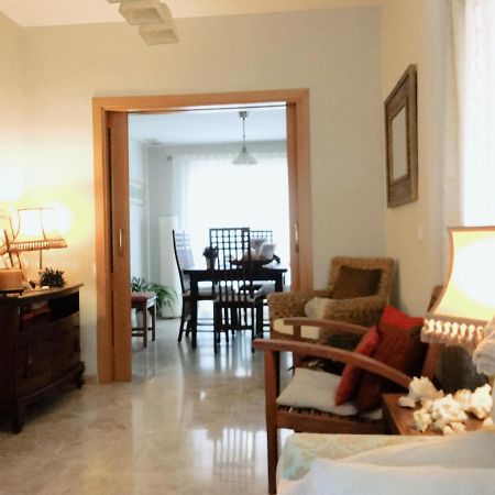 3 La Casa De Marilo Apartment Tomares Ngoại thất bức ảnh
