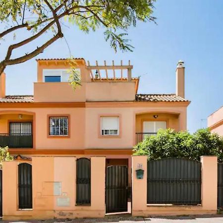 3 La Casa De Marilo Apartment Tomares Ngoại thất bức ảnh