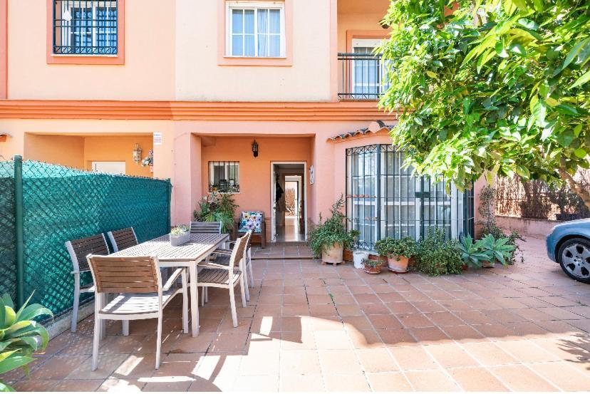 3 La Casa De Marilo Apartment Tomares Ngoại thất bức ảnh
