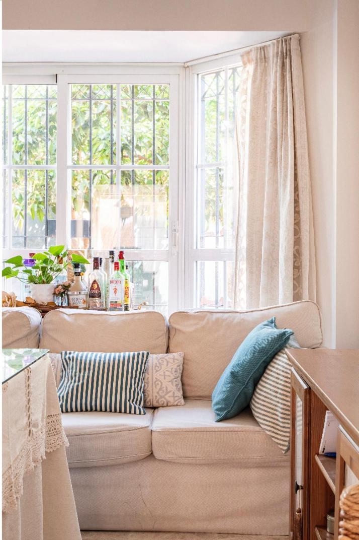 3 La Casa De Marilo Apartment Tomares Ngoại thất bức ảnh